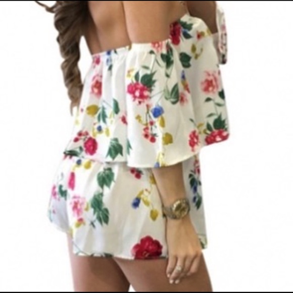 Short Set - Picture 2 of 4